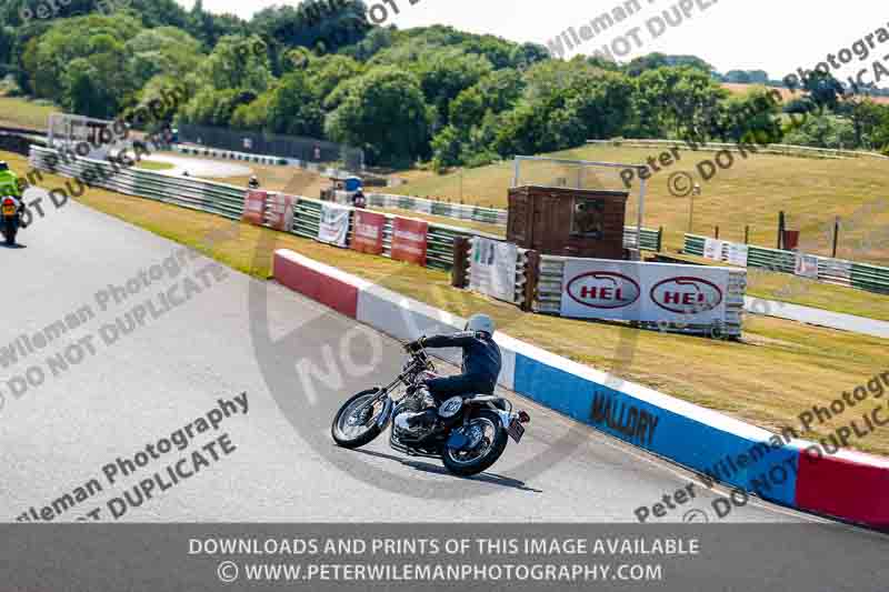 Vintage motorcycle club;eventdigitalimages;mallory park;mallory park trackday photographs;no limits trackdays;peter wileman photography;trackday digital images;trackday photos;vmcc festival 1000 bikes photographs